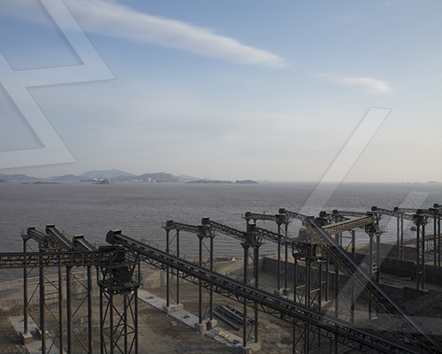 Compact Mobile Crusher for Africa Small Mining and Quarry Sites